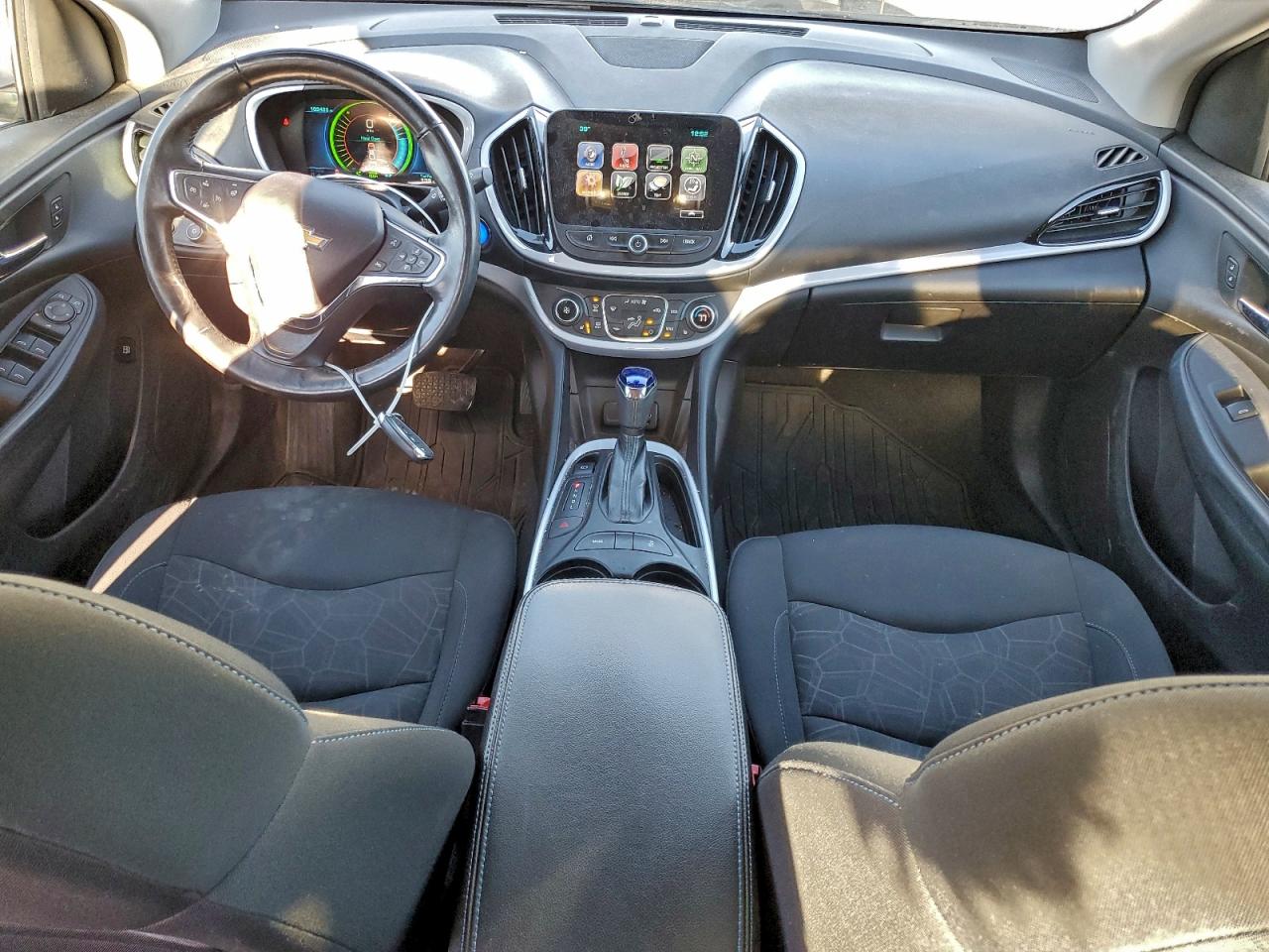 2017 CHEVROLET VOLT LT photo 8
