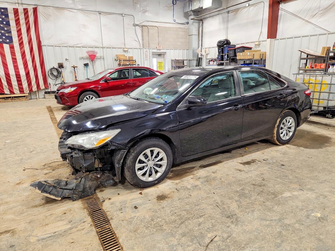 2015 TOYOTA CAMRY