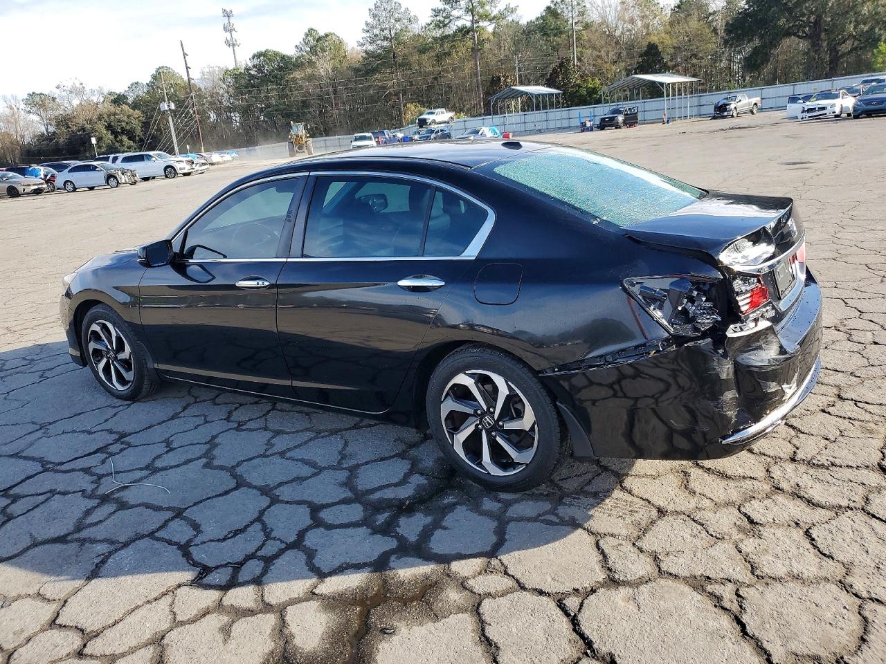 2017 HONDA ACCORD EXL photo 2