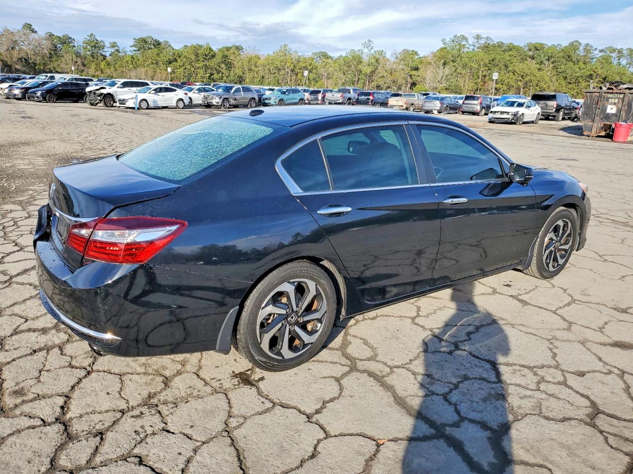 2017 HONDA ACCORD EXL photo 3