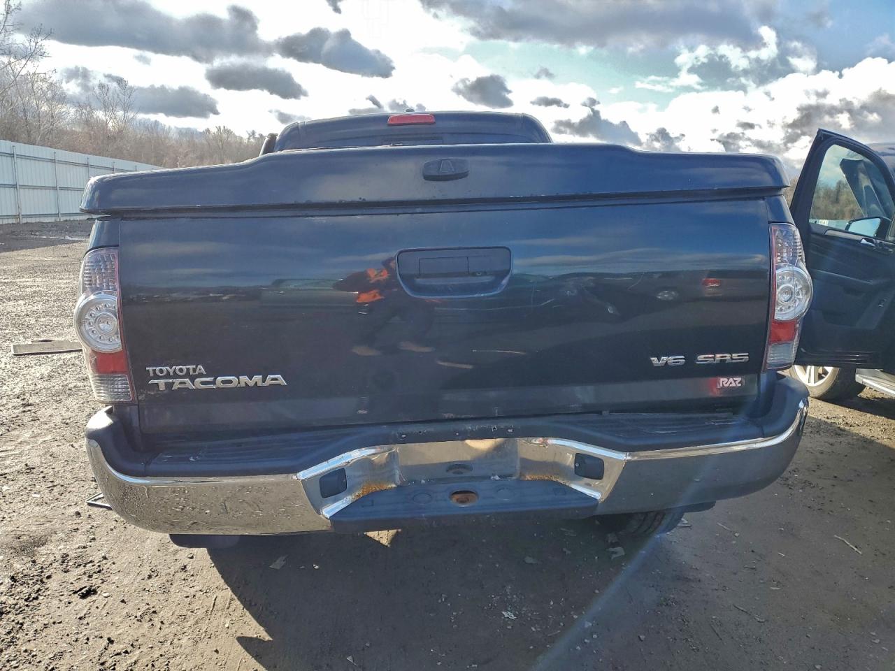2009 TOYOTA TACOMA ACCESS CAB photo 11