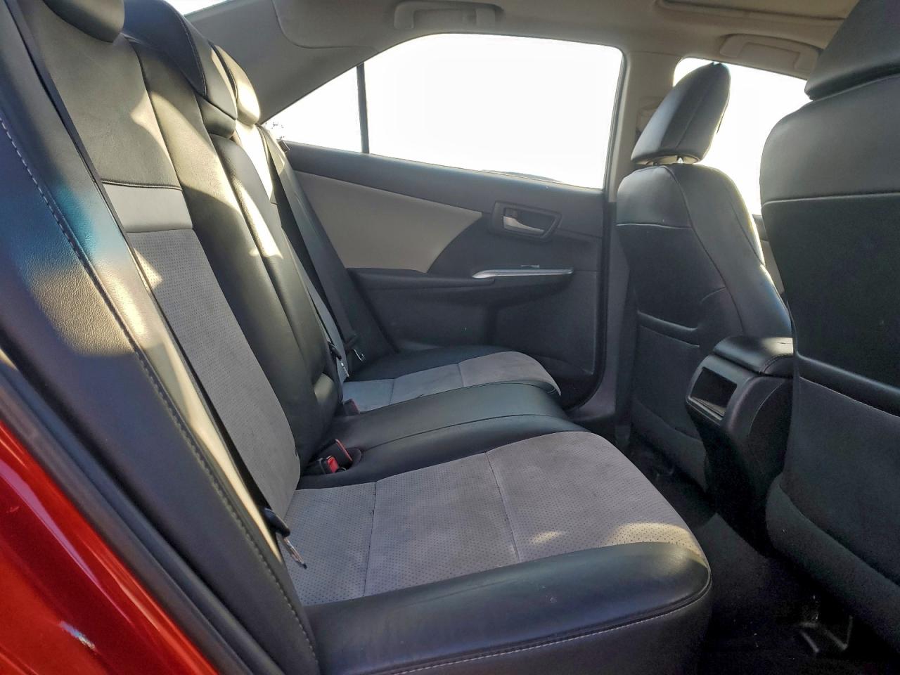 2012 TOYOTA CAMRY BASE photo 19