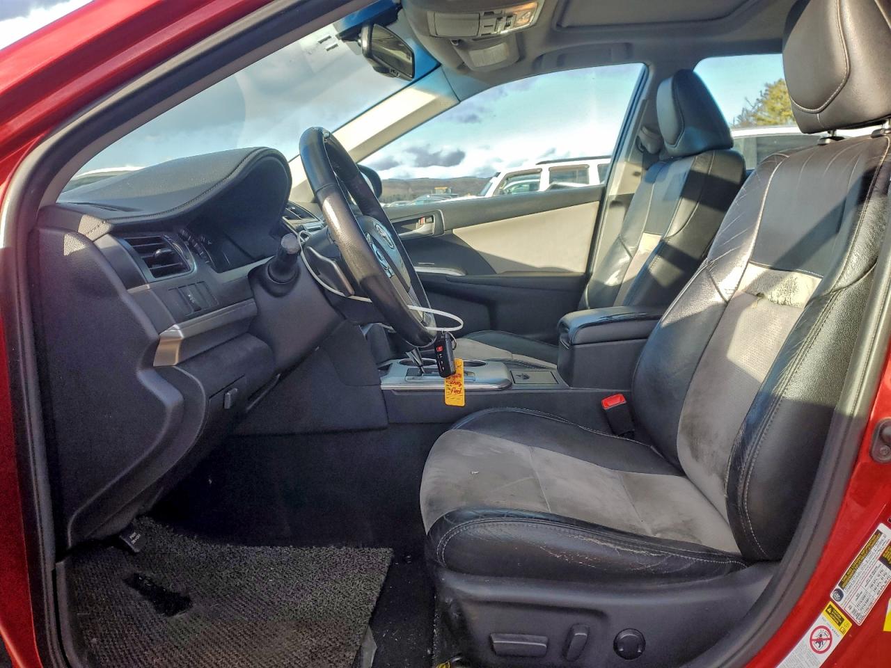 2012 TOYOTA CAMRY BASE photo 13