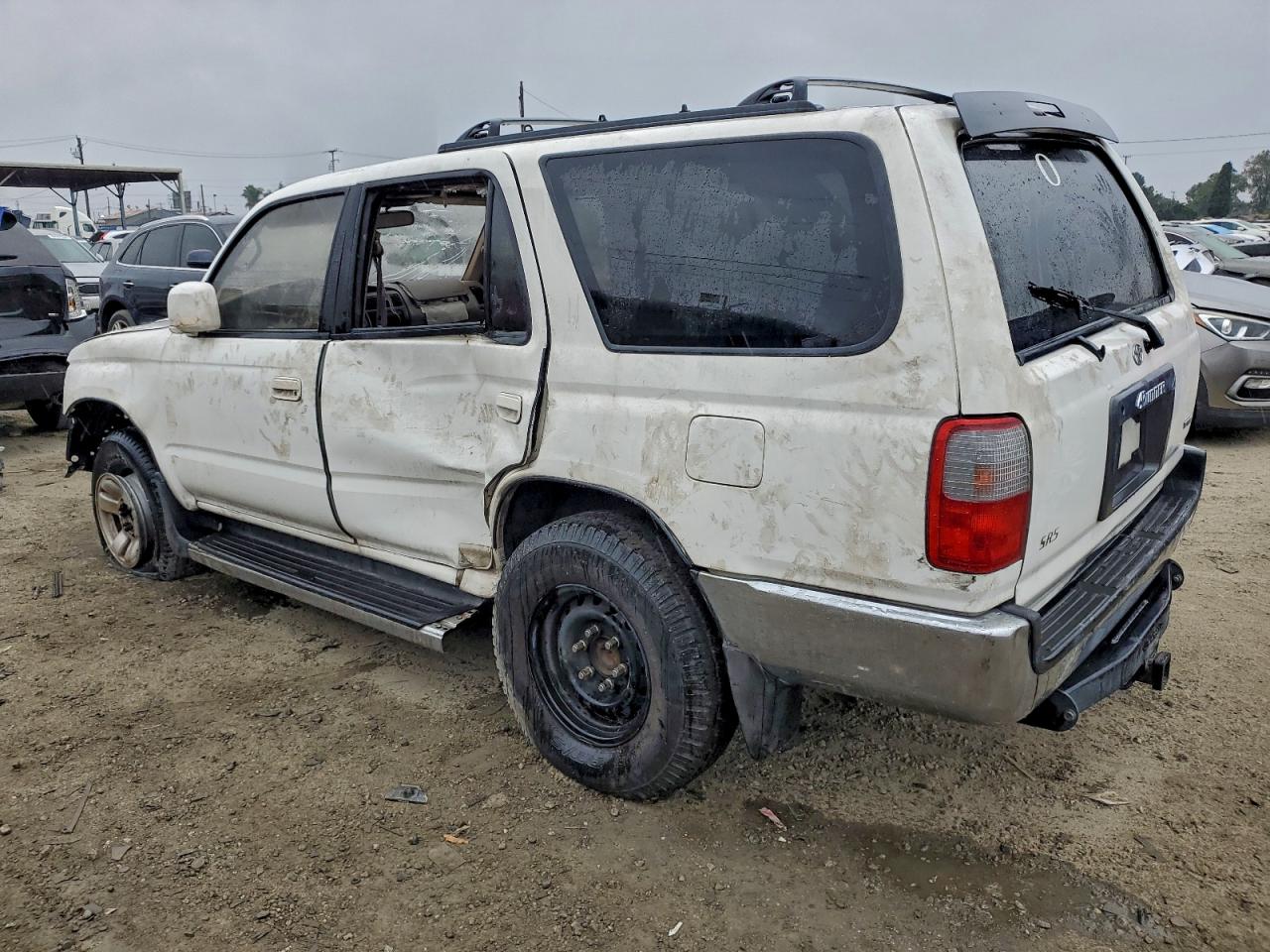 1998 TOYOTA 4RUNNER SR5 photo 2