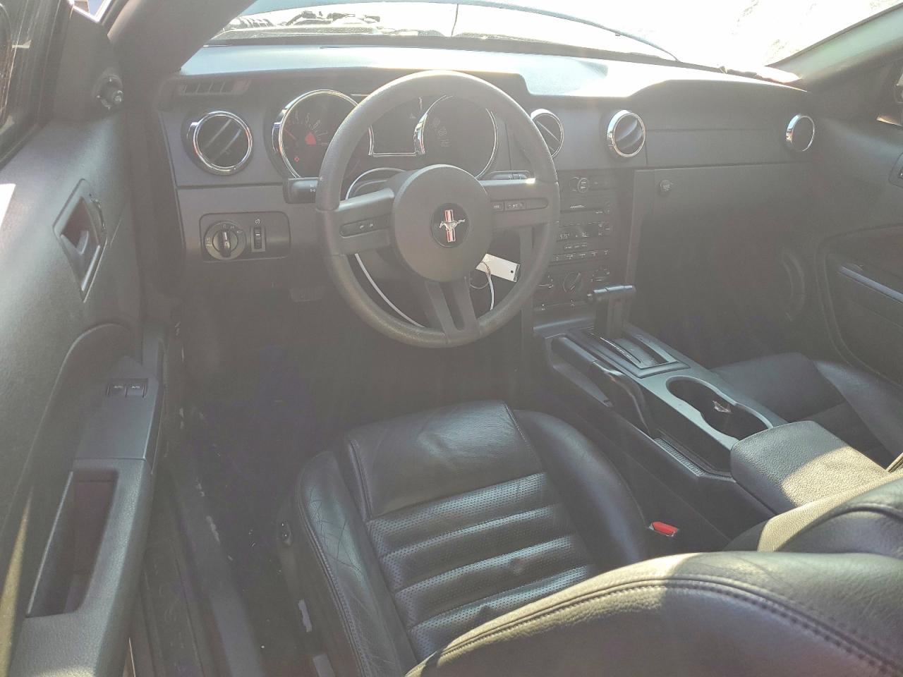 2005 FORD MUSTANG GT photo 22