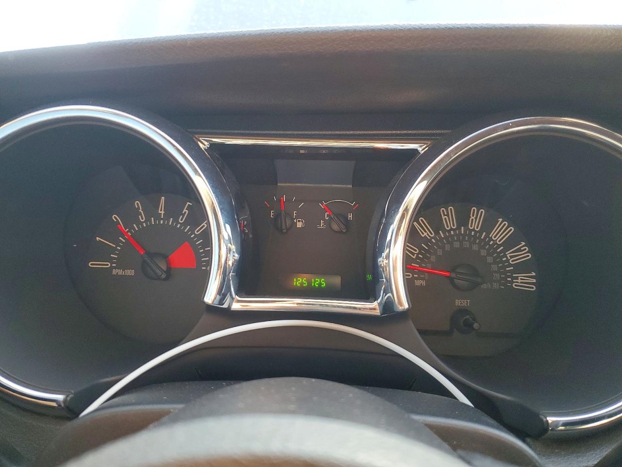 2005 FORD MUSTANG GT photo 25