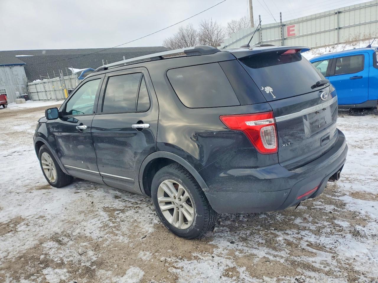 2014 FORD EXPLORER XLT photo 2