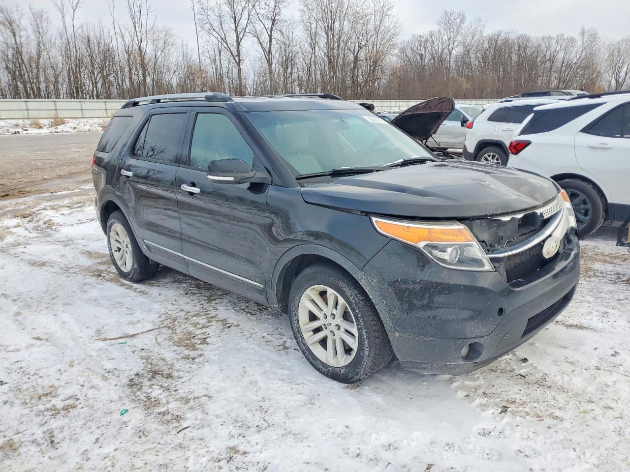 2014 FORD EXPLORER XLT photo 4