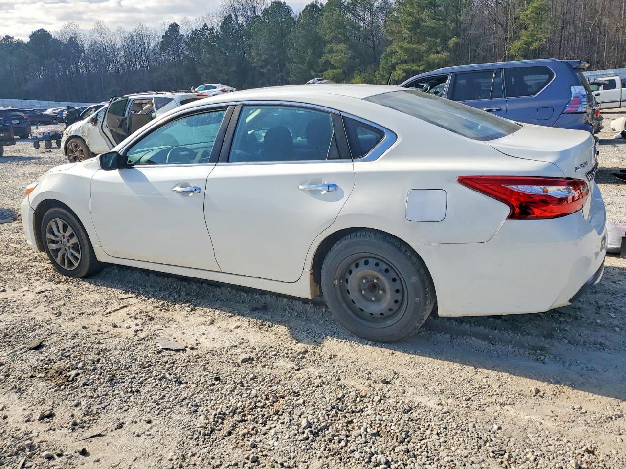 2016 NISSAN ALTIMA 2.5 photo 2