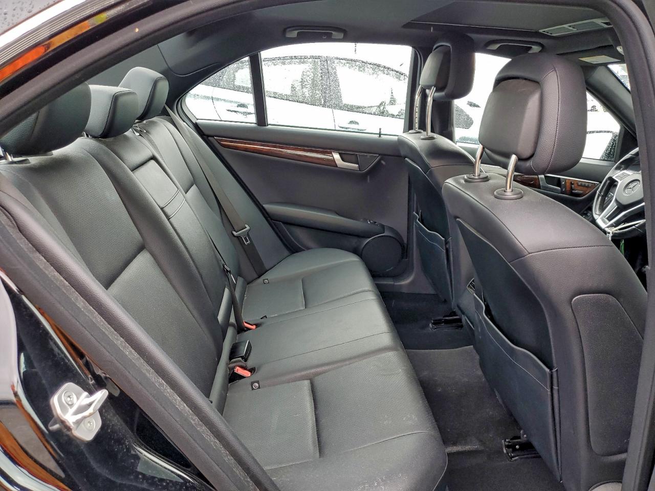 2014 MERCEDES-BENZ C 250 photo 28