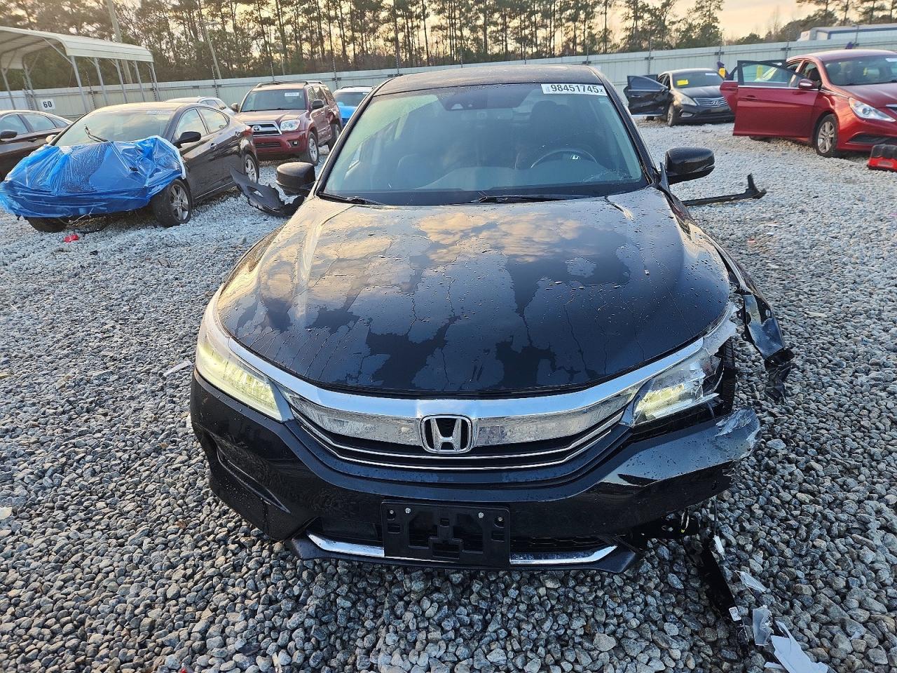 2017 HONDA ACCORD TOURING photo 5