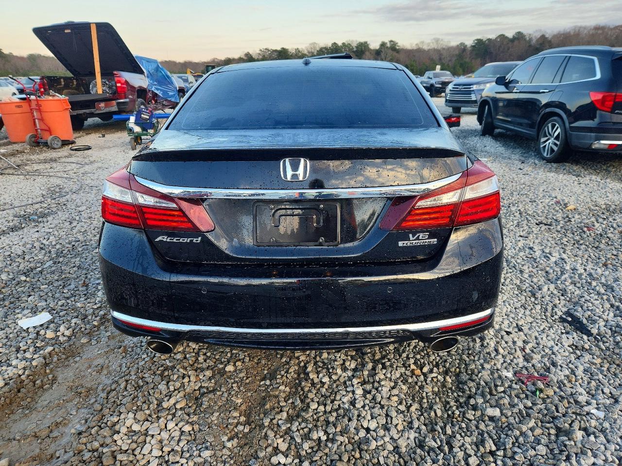 2017 HONDA ACCORD TOURING photo 6