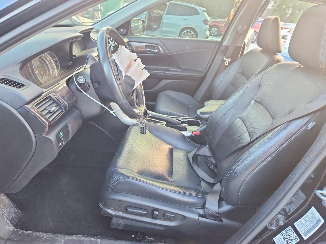 2017 HONDA ACCORD TOURING photo 7