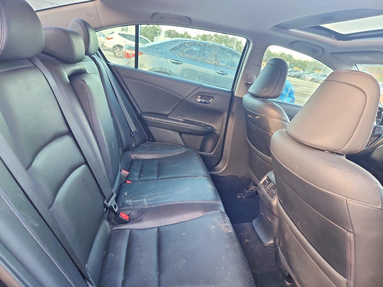 2017 HONDA ACCORD TOURING photo 10