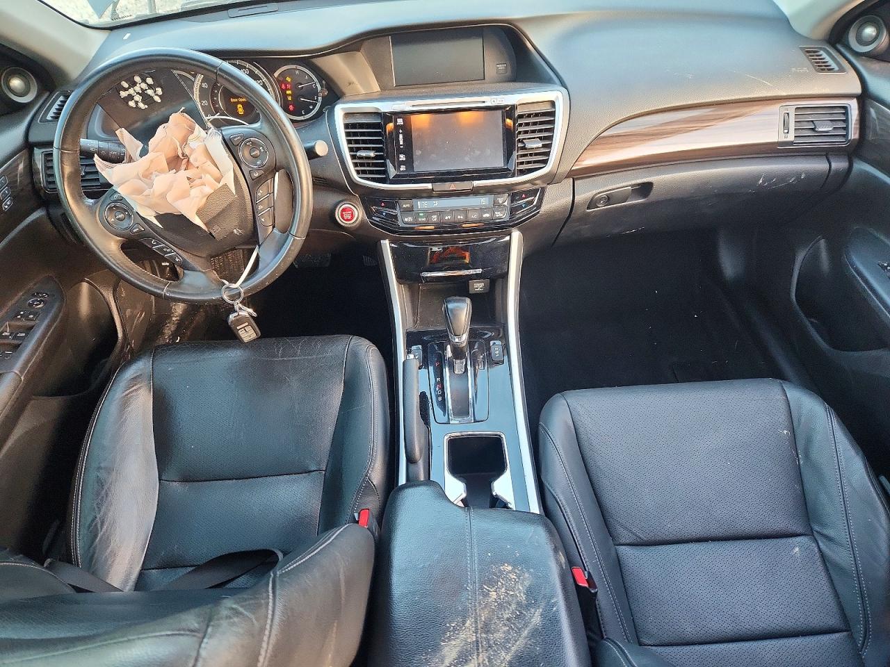 2017 HONDA ACCORD TOURING photo 8