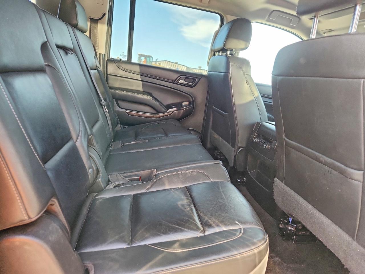 2018 CHEVROLET SUBURBAN K1500 LT photo 21