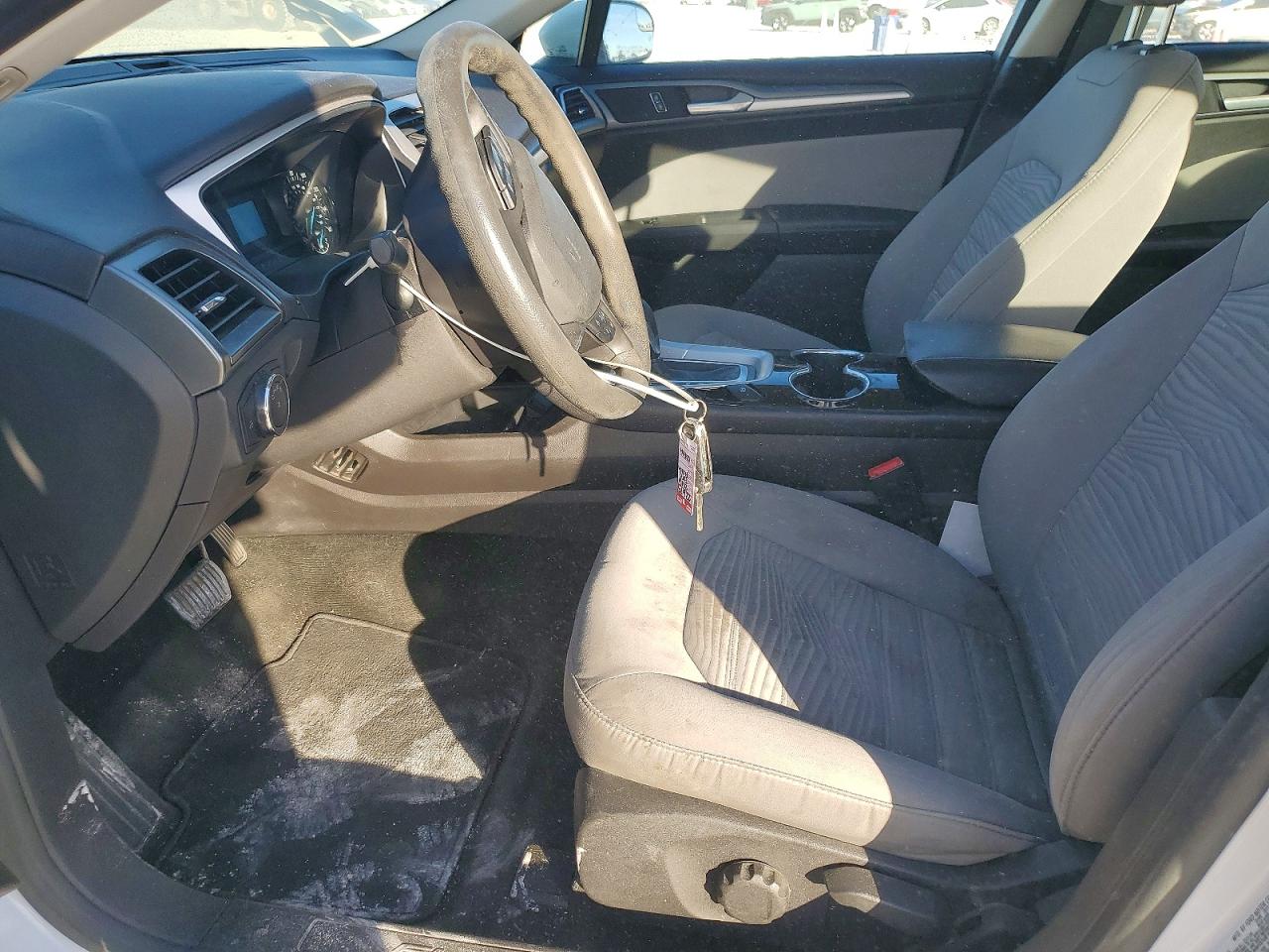 2016 FORD FUSION S photo 19