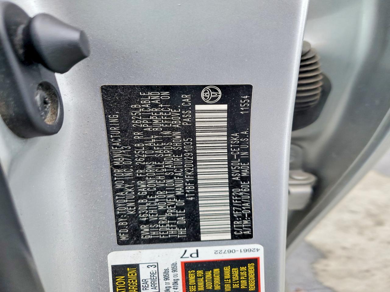 2013 TOYOTA CAMRY L photo 13