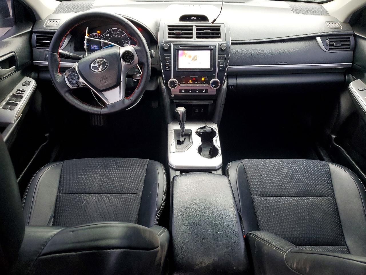 2013 TOYOTA CAMRY L photo 8