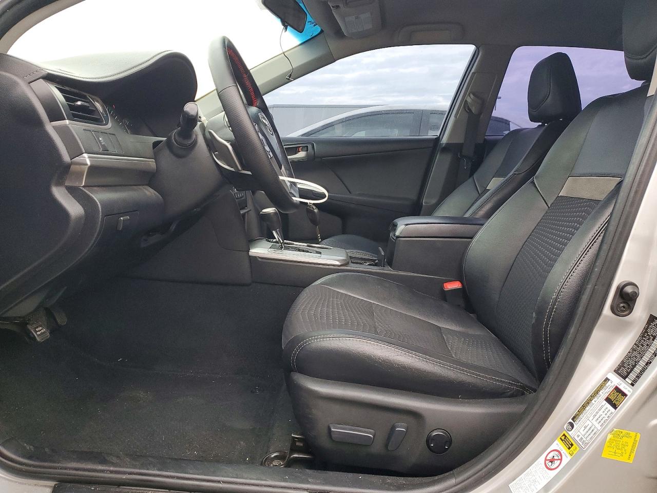 2013 TOYOTA CAMRY L photo 7