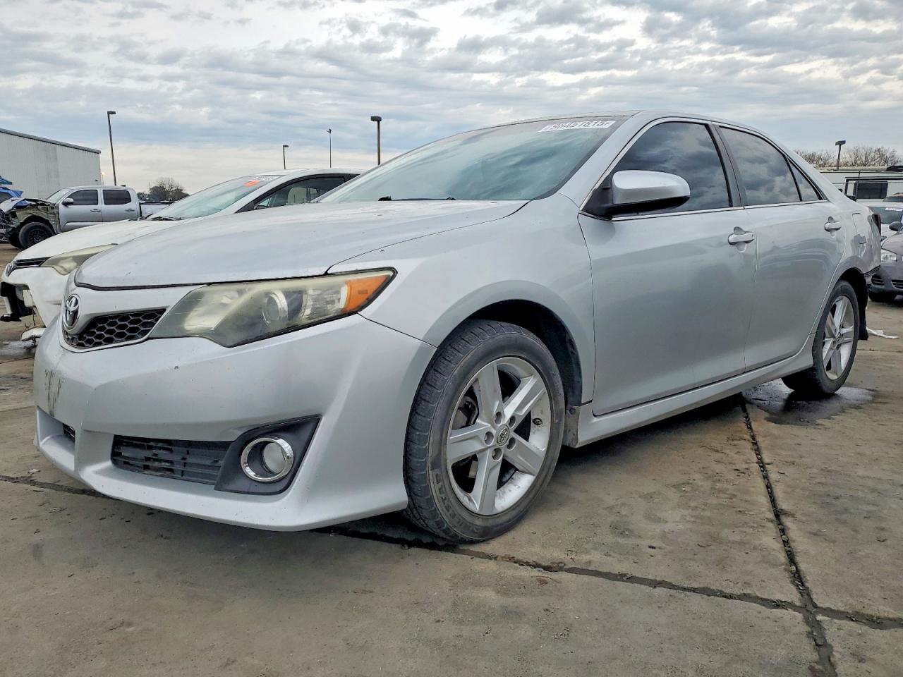 2013 TOYOTA CAMRY