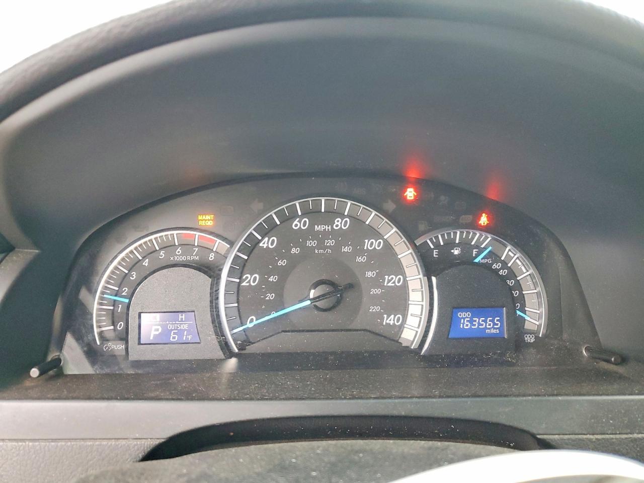 2013 TOYOTA CAMRY L photo 9