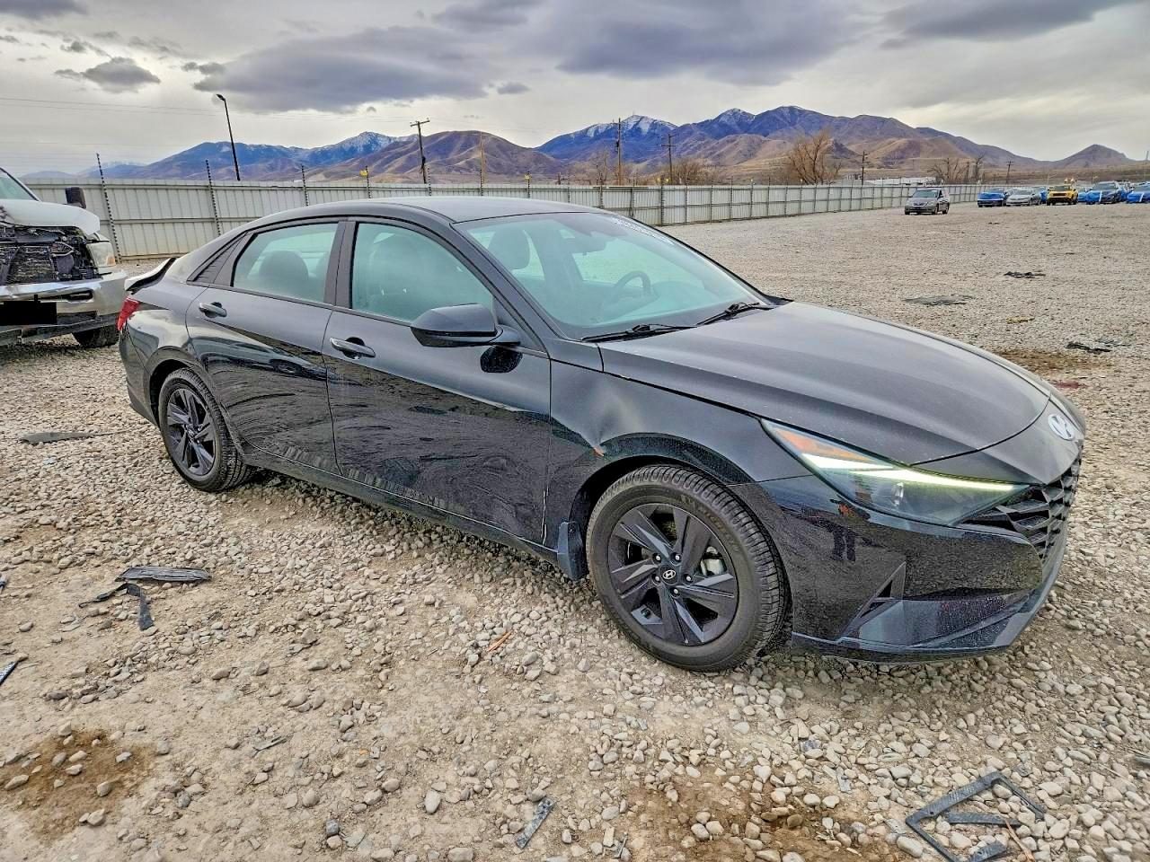 2022 HYUNDAI ELANTRA SEL photo 10