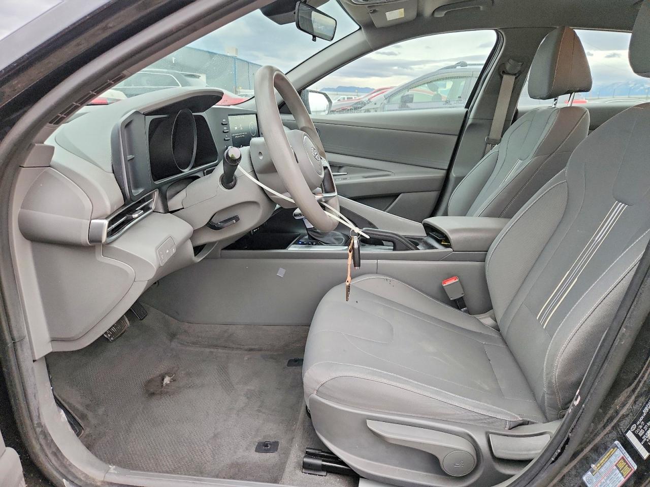 2022 HYUNDAI ELANTRA SEL photo 19