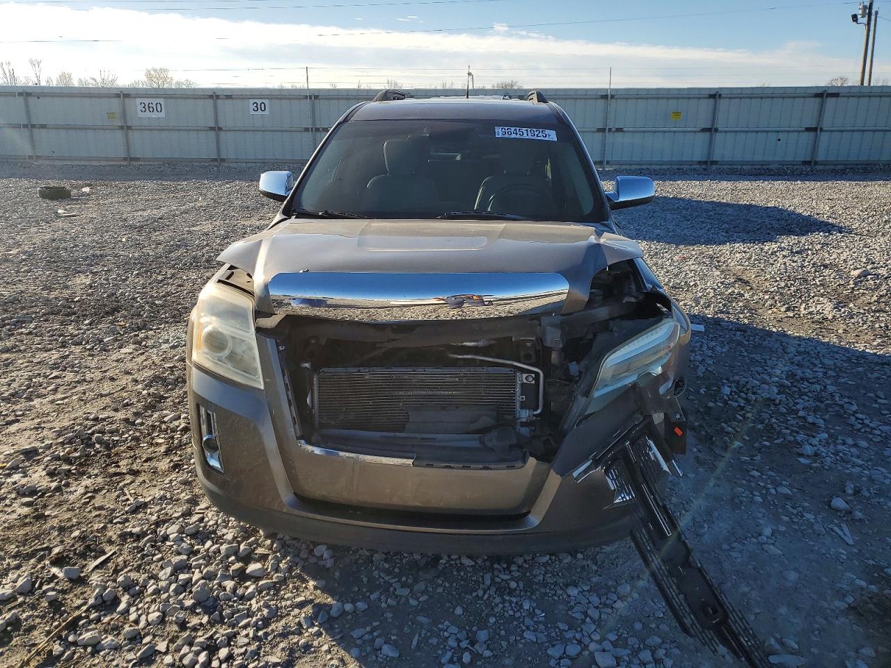 2012 GMC TERRAIN SLE photo 5