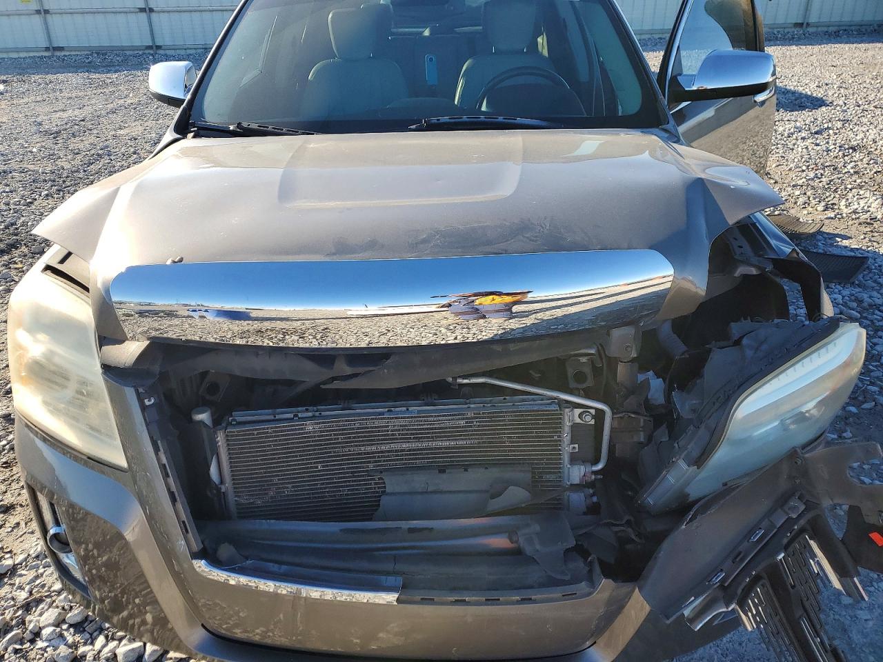 2012 GMC TERRAIN SLE photo 11
