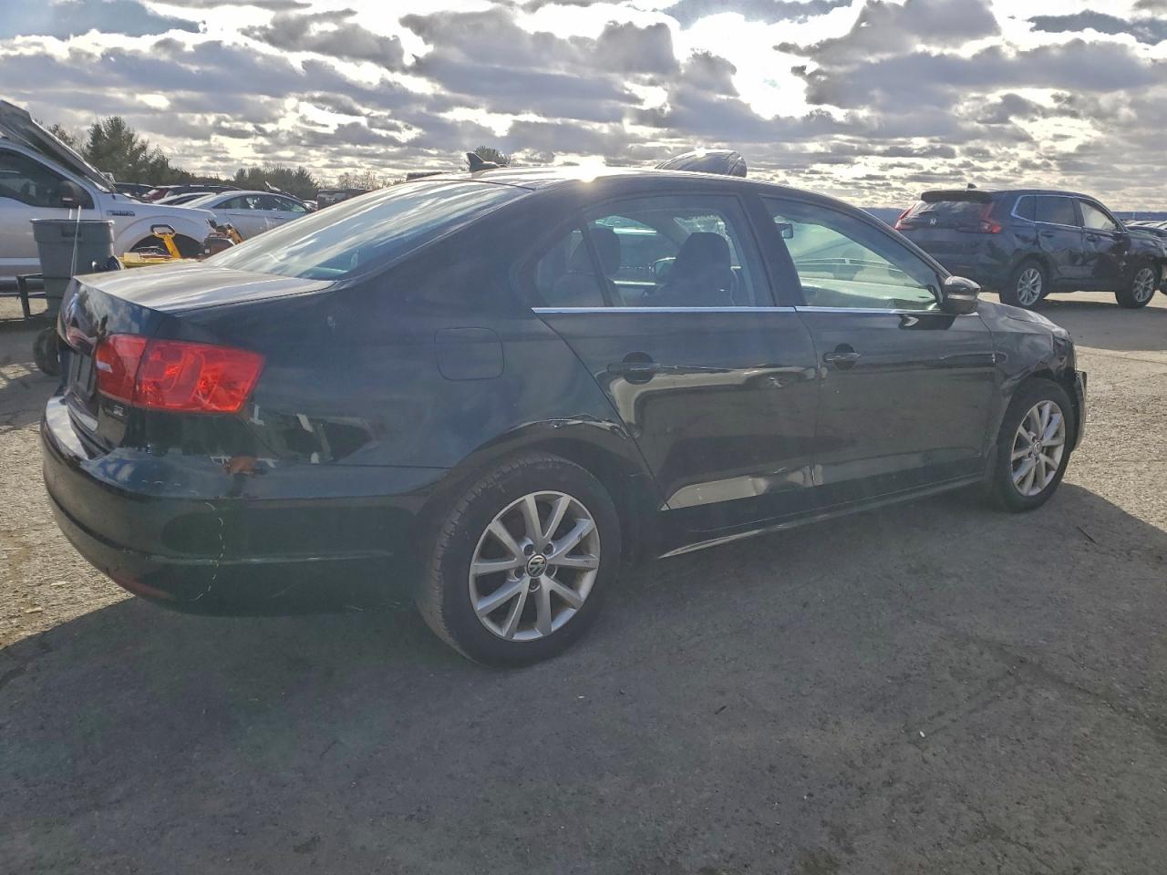 2014 VOLKSWAGEN JETTA SE photo 5