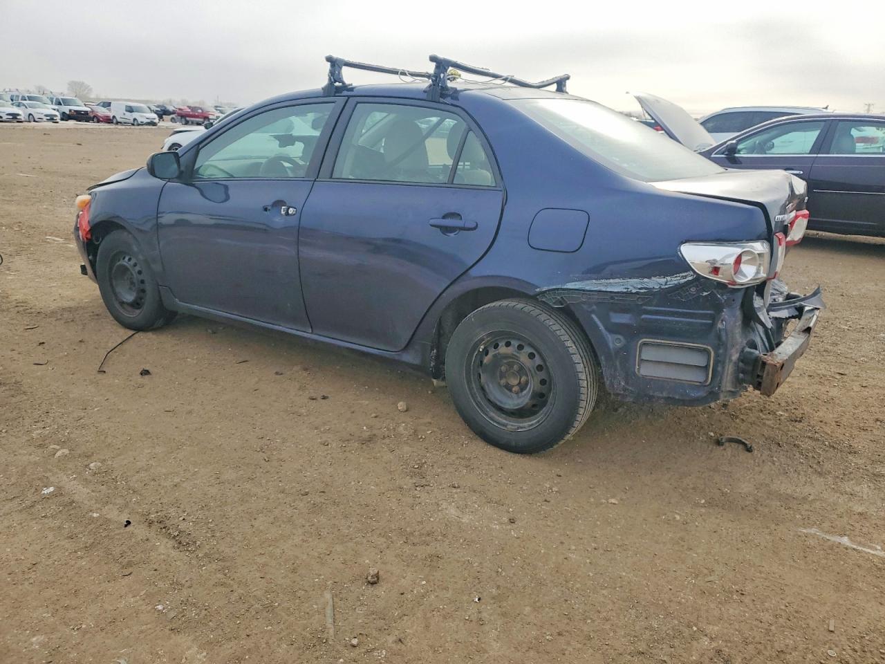 2011 TOYOTA COROLLA BASE photo 3