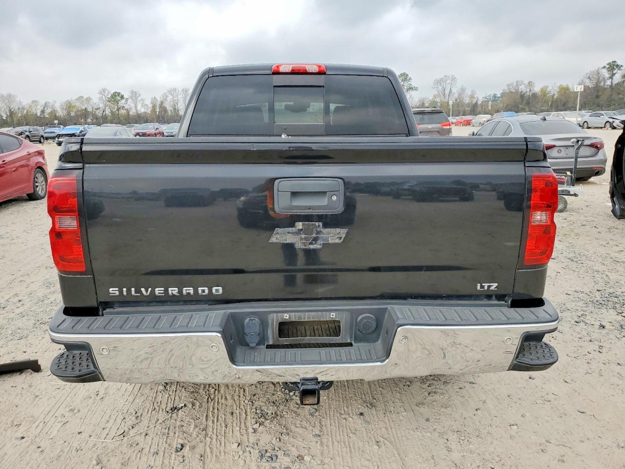 2015 CHEVROLET SILVERADO C1500 LTZ photo 11