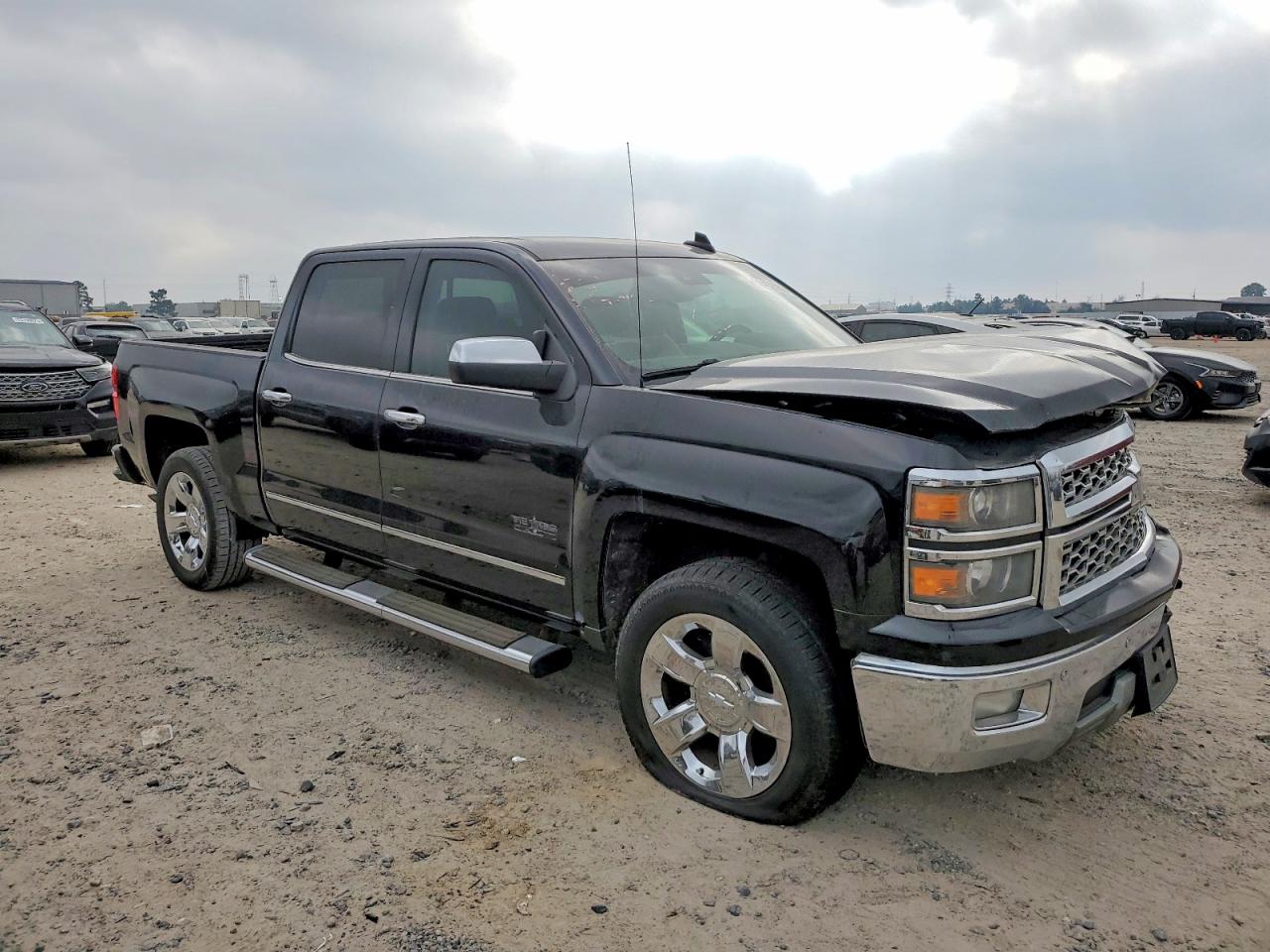 2015 CHEVROLET SILVERADO C1500 LTZ photo 7