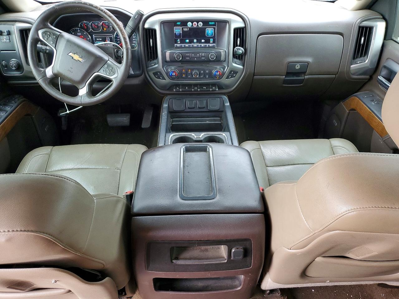 2015 CHEVROLET SILVERADO C1500 LTZ photo 15