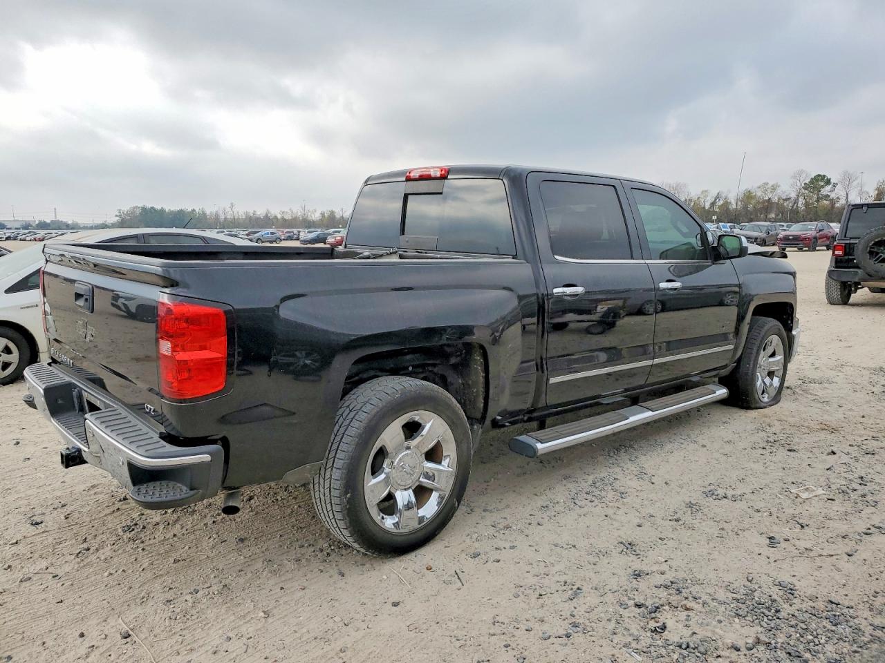 2015 CHEVROLET SILVERADO C1500 LTZ photo 5