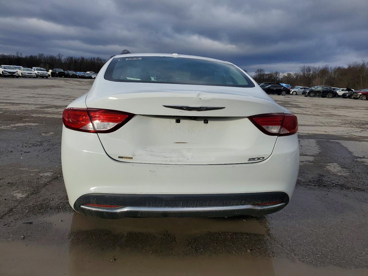 2015 CHRYSLER 200 LIMITED photo 6