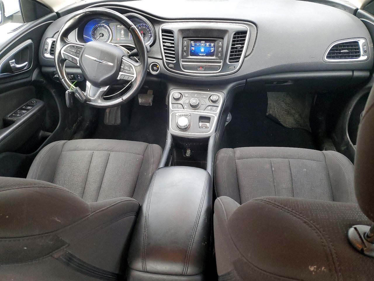 2015 CHRYSLER 200 LIMITED photo 8