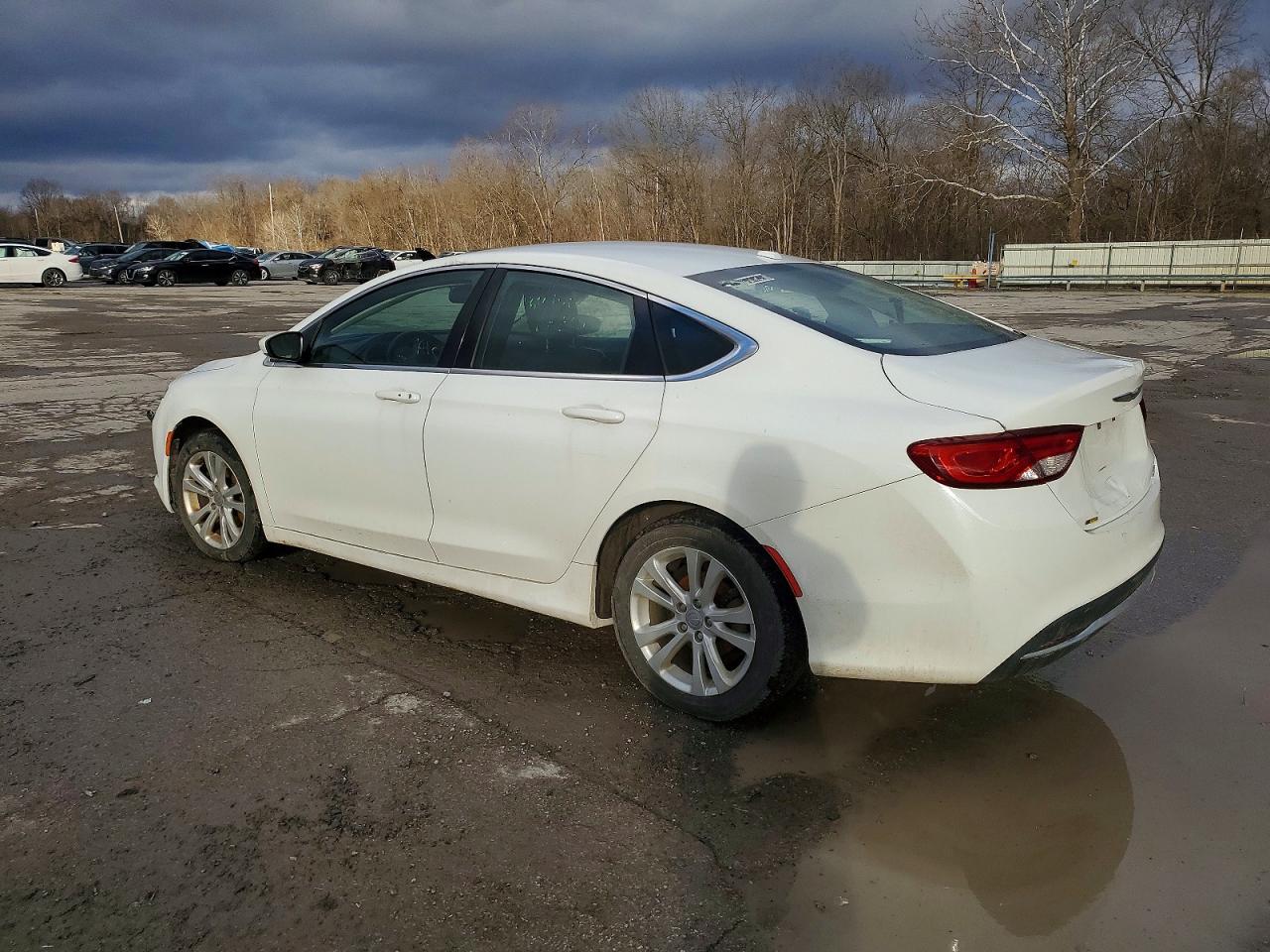 2015 CHRYSLER 200 LIMITED photo 2