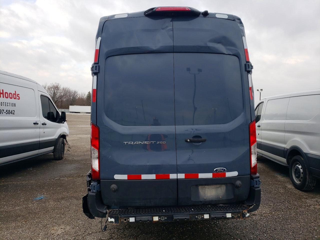 2020 FORD TRANSIT T-250 photo 6
