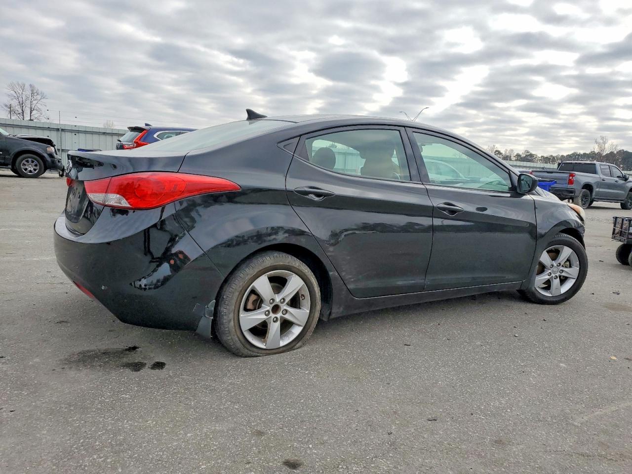 2013 HYUNDAI ELANTRA GLS photo 5