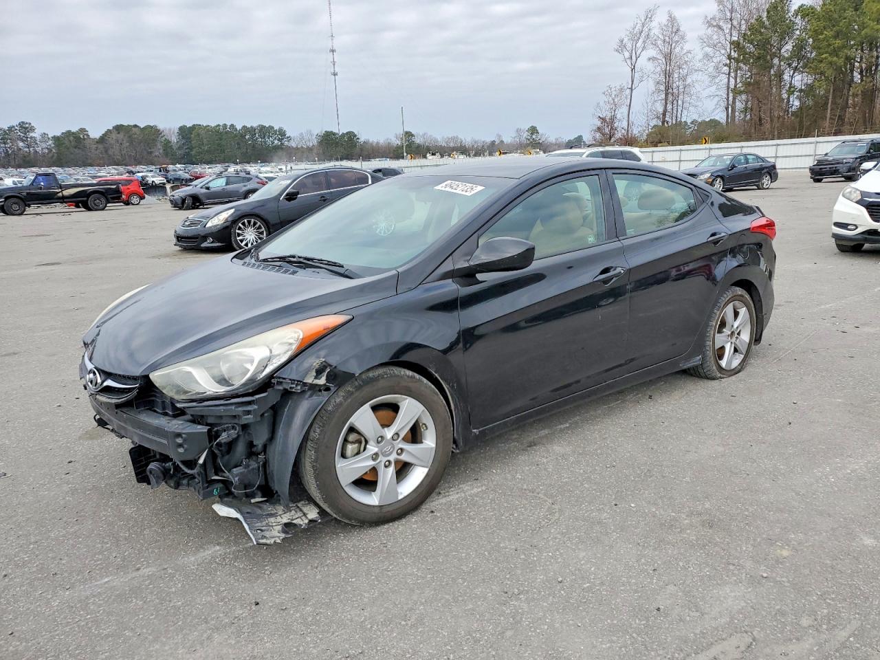 2013 HYUNDAI ELANTRA