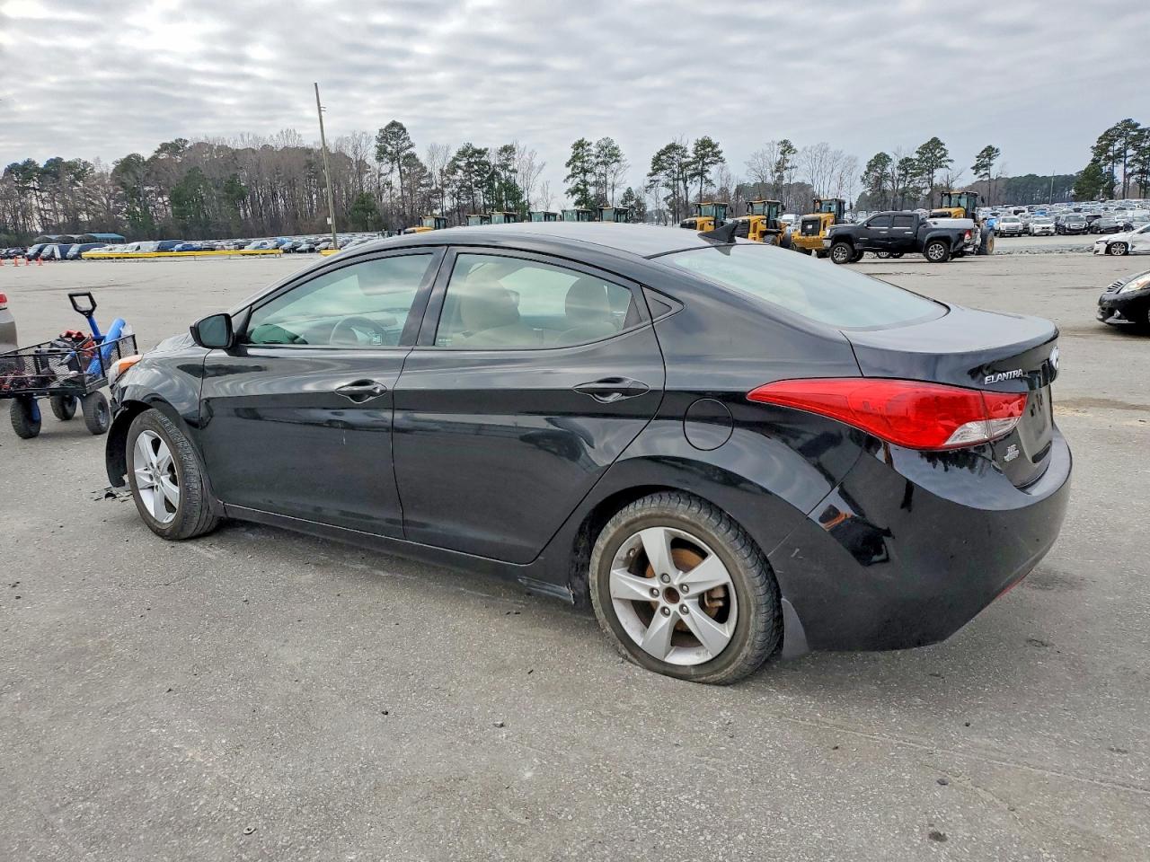2013 HYUNDAI ELANTRA GLS photo 3