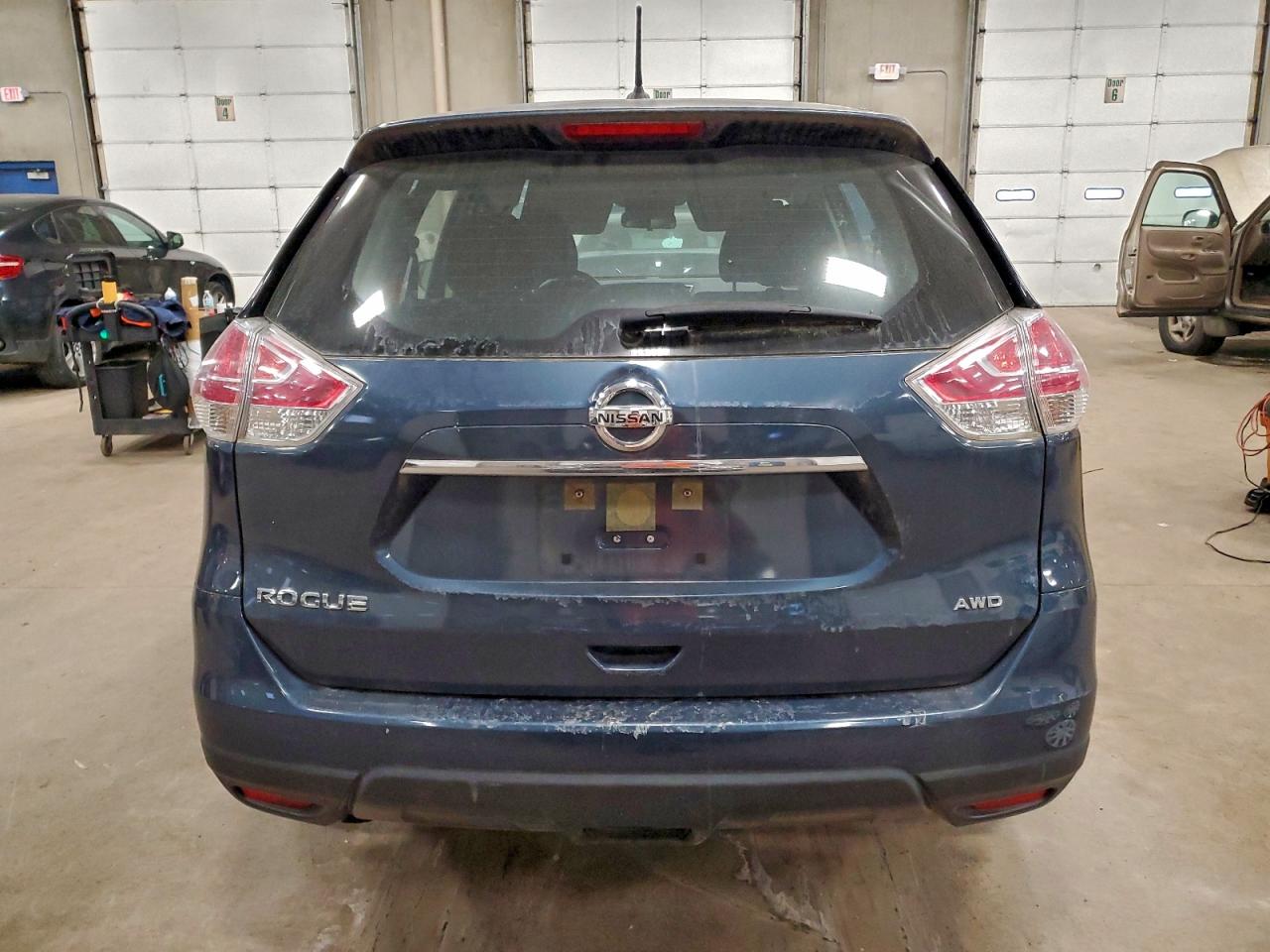 2016 NISSAN ROGUE S photo 6