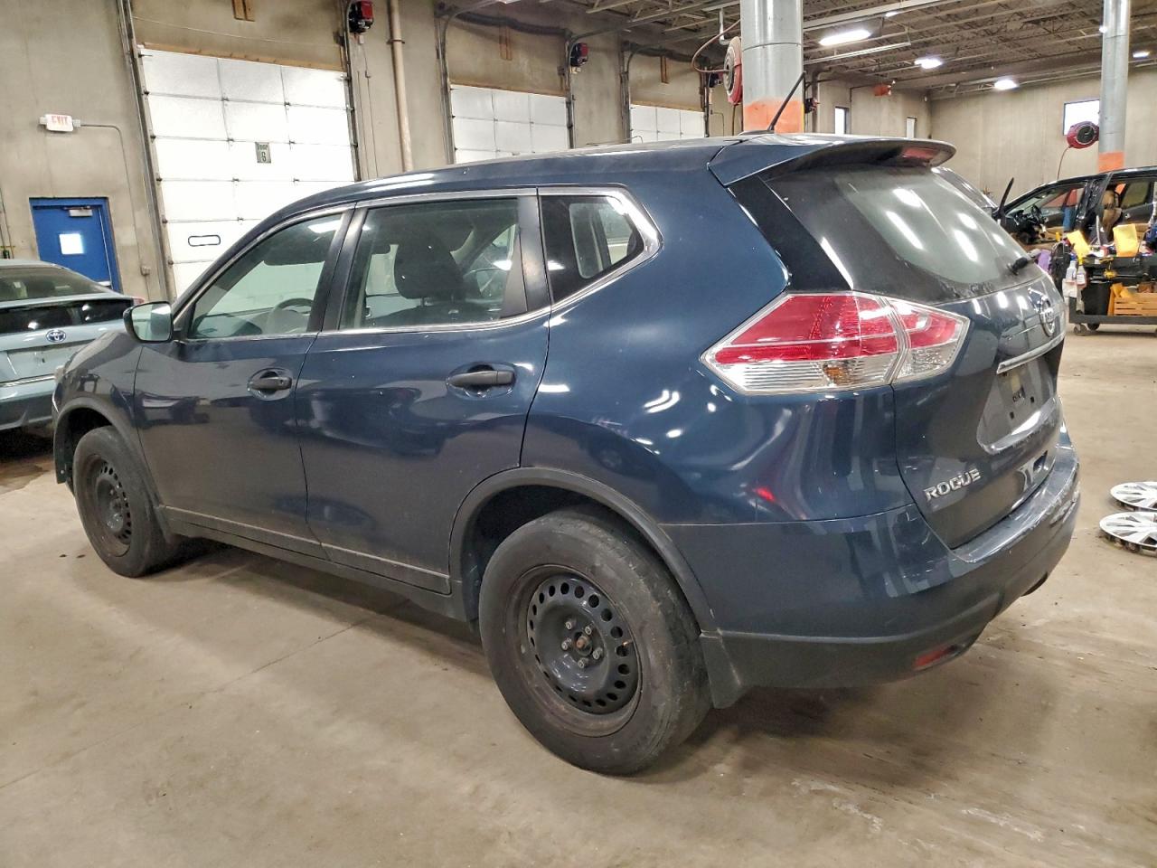 2016 NISSAN ROGUE S photo 2