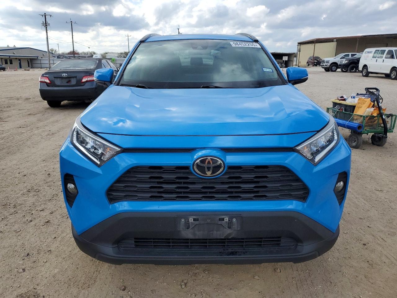 2021 TOYOTA RAV4 XLE PREMIUM photo 5