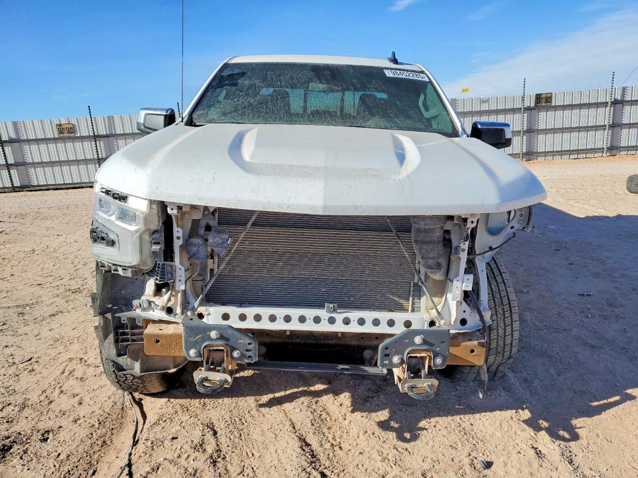 2024 CHEVROLET SILVERADO K1500 LT photo 5