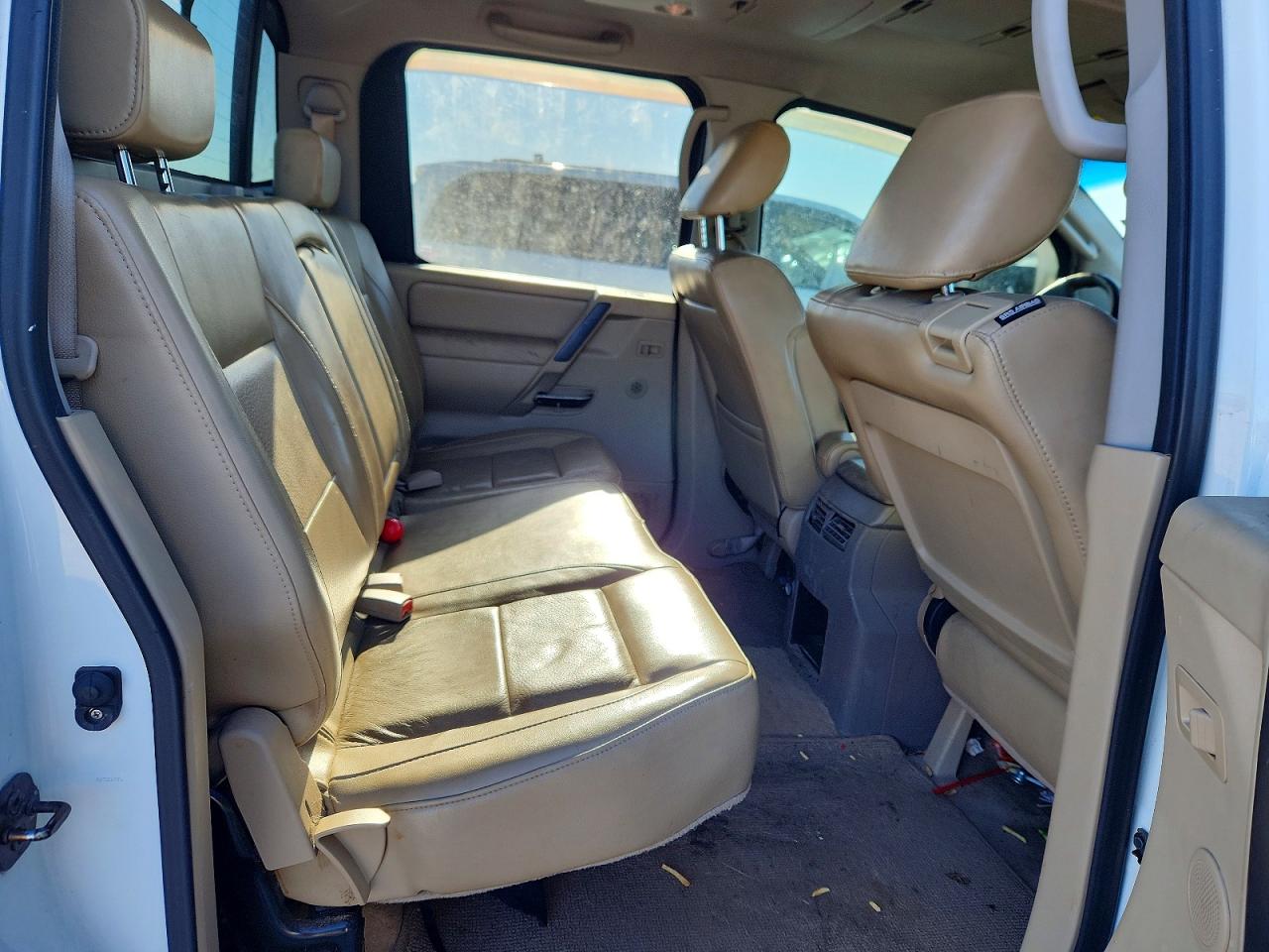 2011 NISSAN TITAN SV photo 19