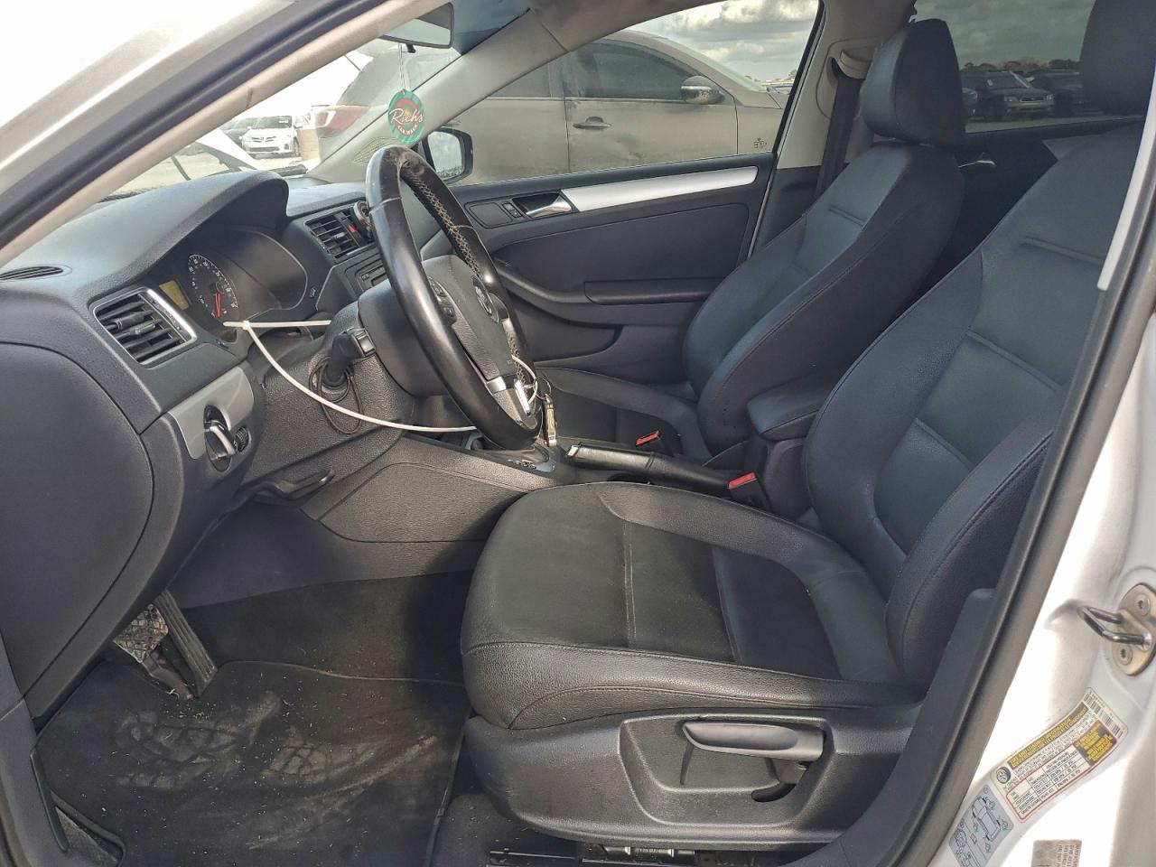 2011 VOLKSWAGEN JETTA SEL photo 7