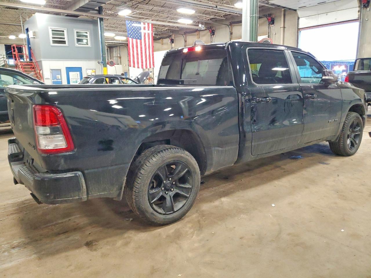2021 RAM 1500 BIG HORN/LONE STAR photo 3